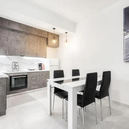 Newly Built Detached House With Parking * Larissa