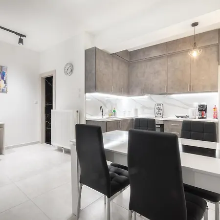 Lejlighed Newly Built Detached House With Parking Larissa