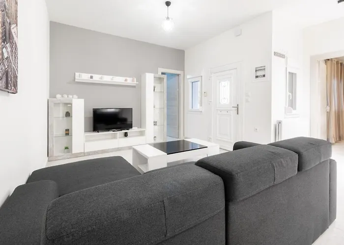 Lejlighed Newly Built Detached House With Parking