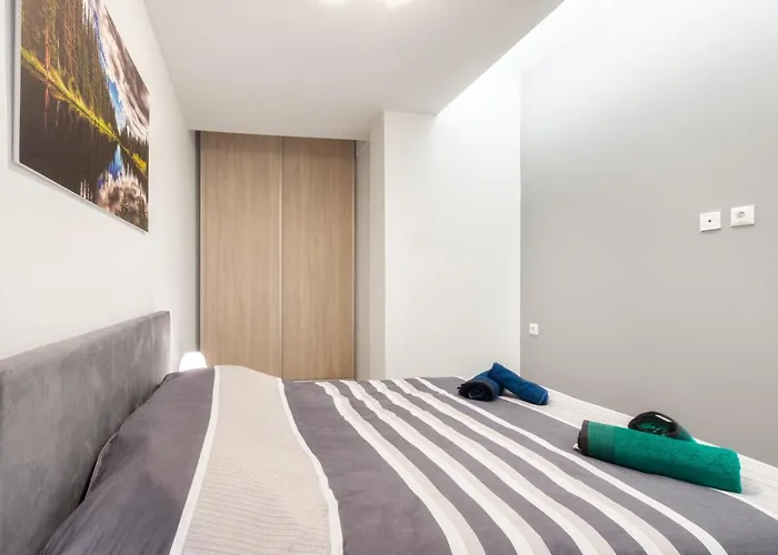 Newly Built Detached House With Parking